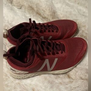 NEW BALANCE Gobi Trail V3 Red Sneakers